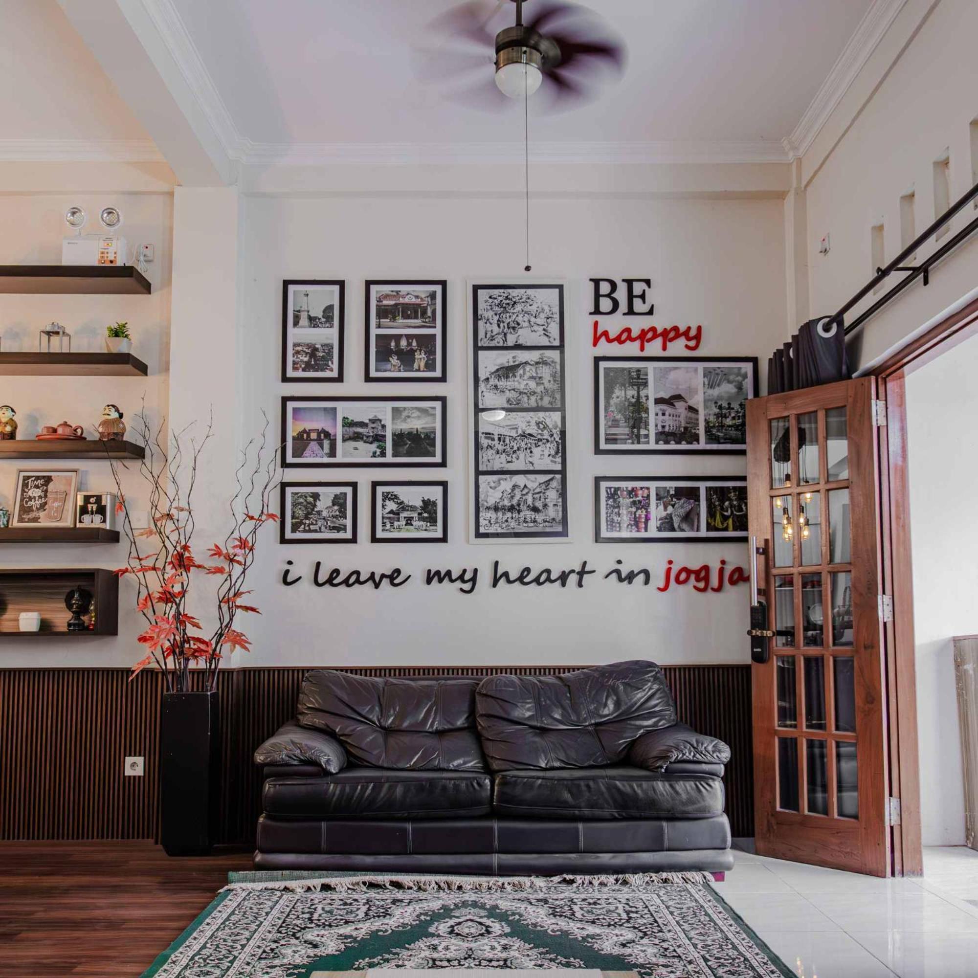 Inez Homestay Yogyakarta Esterno foto